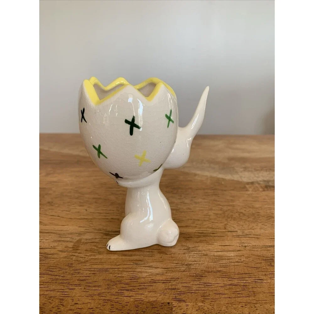 Vintage Ceramic Easter‎ Bunny Rabbit Holding Egg Holder Flower Vase Planter Pot